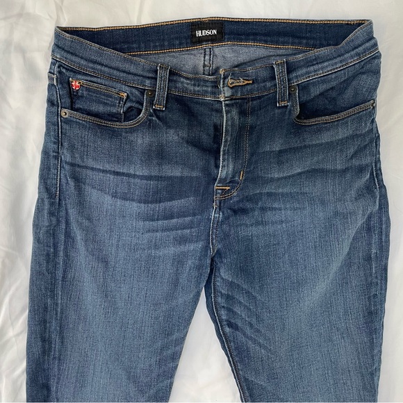 Hudson // Natalie Midrise Super Skinny // Size 29 // Generous Fit - Picture 2 of 11